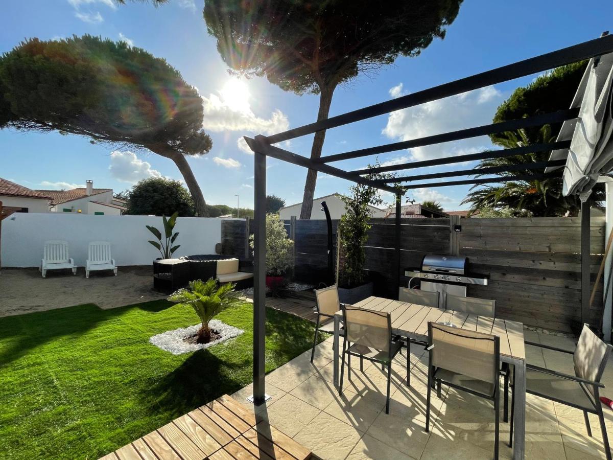 Maison Avec Spa Idealement Placee Au Bois Plage Le Bois-Plage-en-Ré Exteriör bild